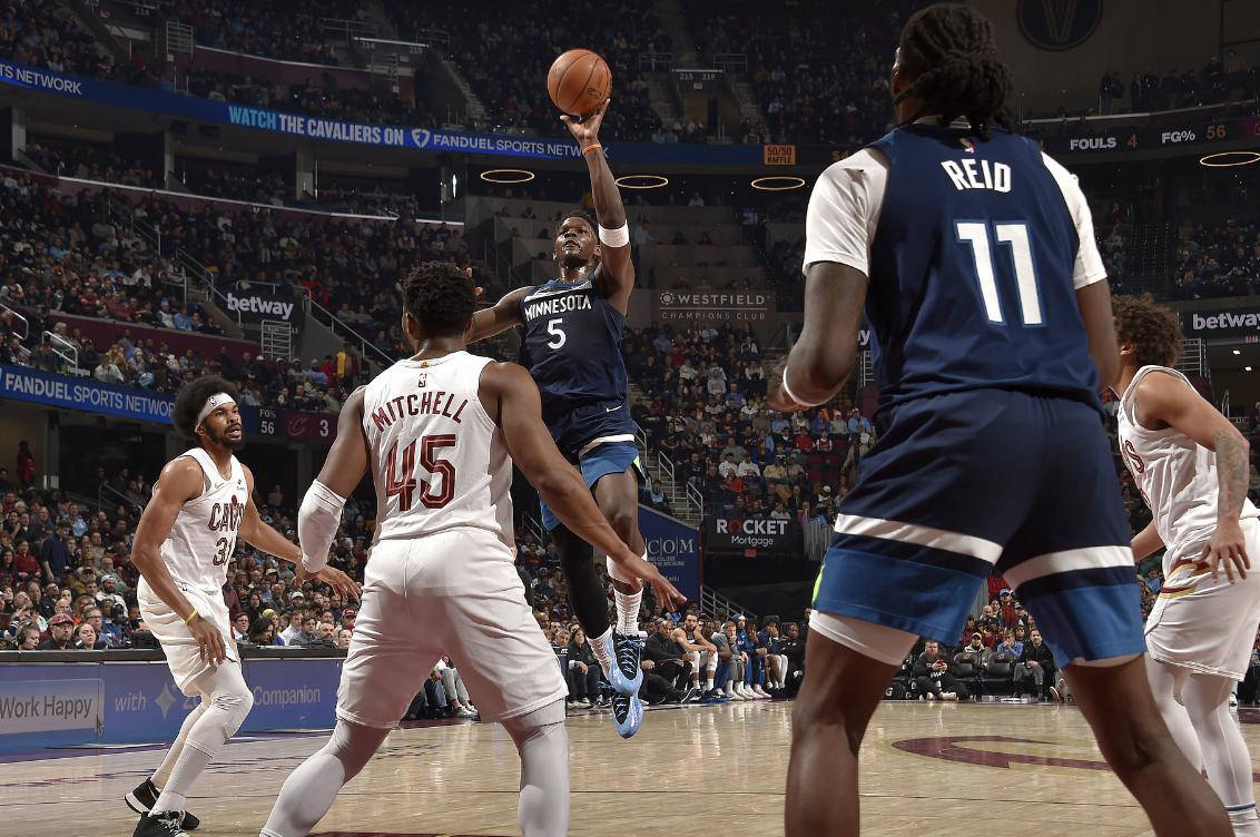 热火在主场轻取森林狼，赢得比赛