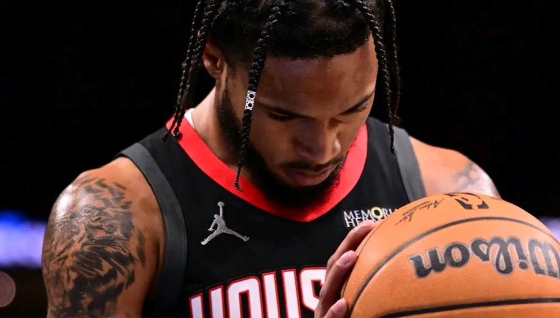 火箭主场擒灰熊，止住颓势