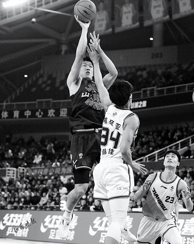 帕尔马力争三分，迎战弱旅锡耶纳的简单介绍