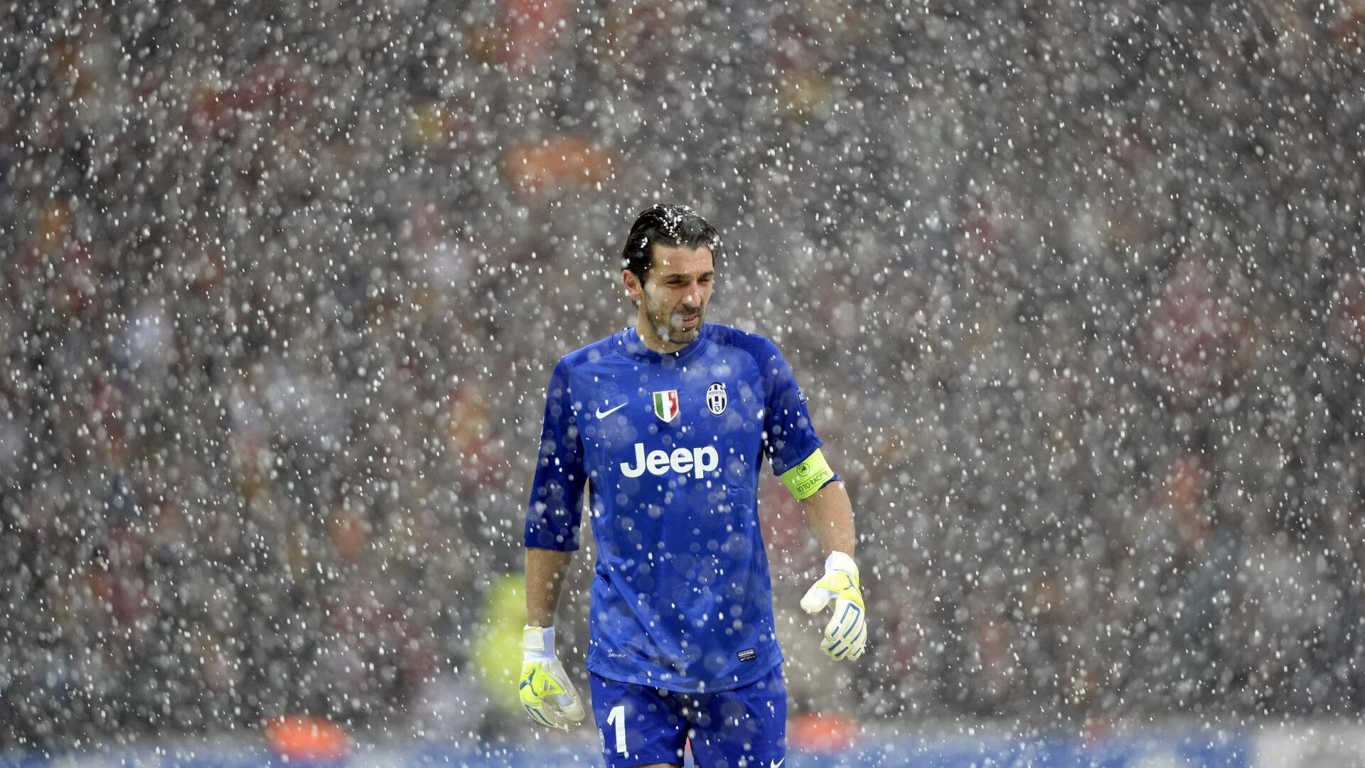 开云APP-皮克最后一舞，塞维利亚逆转之夜，一个王朝背影的华丽转身