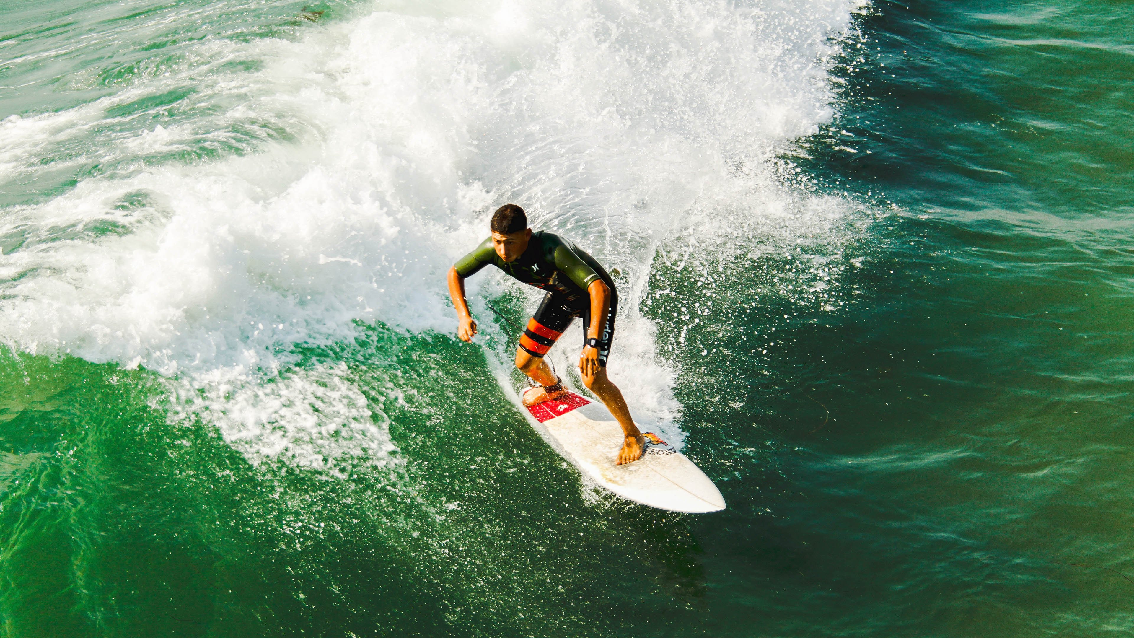 双星异轨,当东瀛神话照亮梅阿查,赤子之心燃于沙漠黄昏