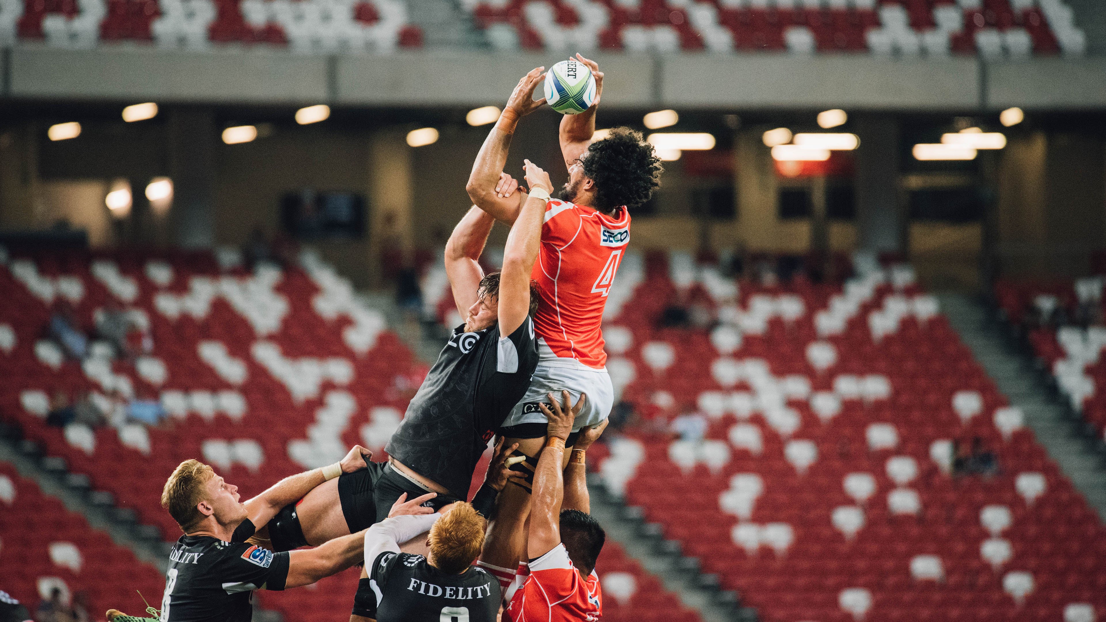 0.3秒的王朝分野，迈凯伦绝境逢生，塞恩斯烈火燎原